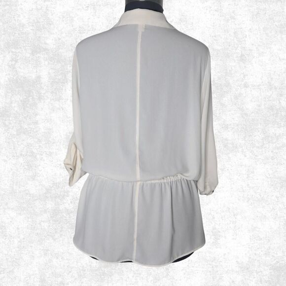 Lane Bryant Ivory Button Front Blouse – Size 18/20 - Picture 6 of 7